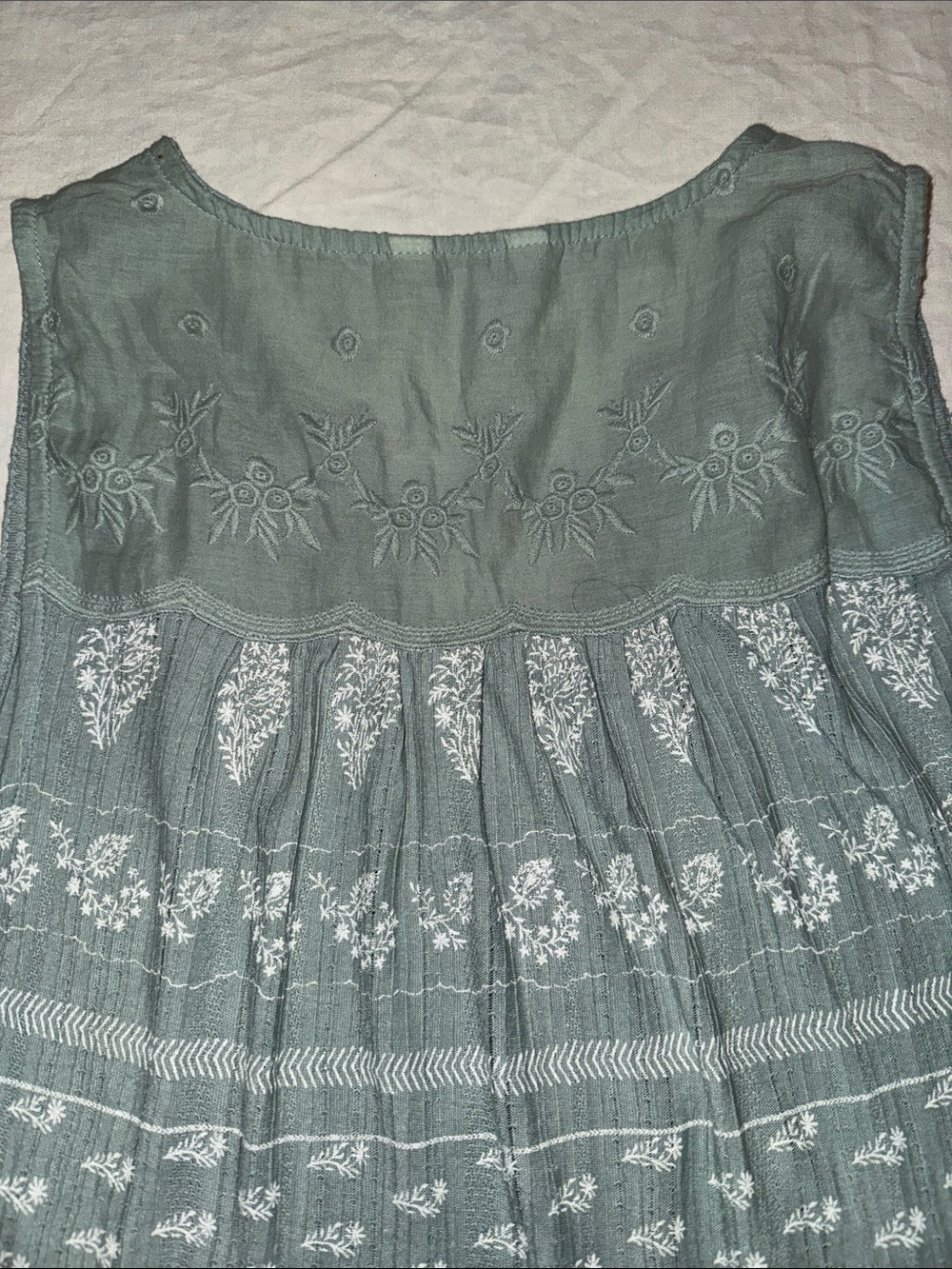 Lucky Brand Sage Green Printed V-Neck Tank Top - Picture 3 of 5